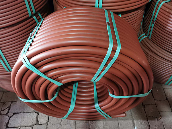 西吉西吉穿线管厂家告知大家管材选择哪种的好